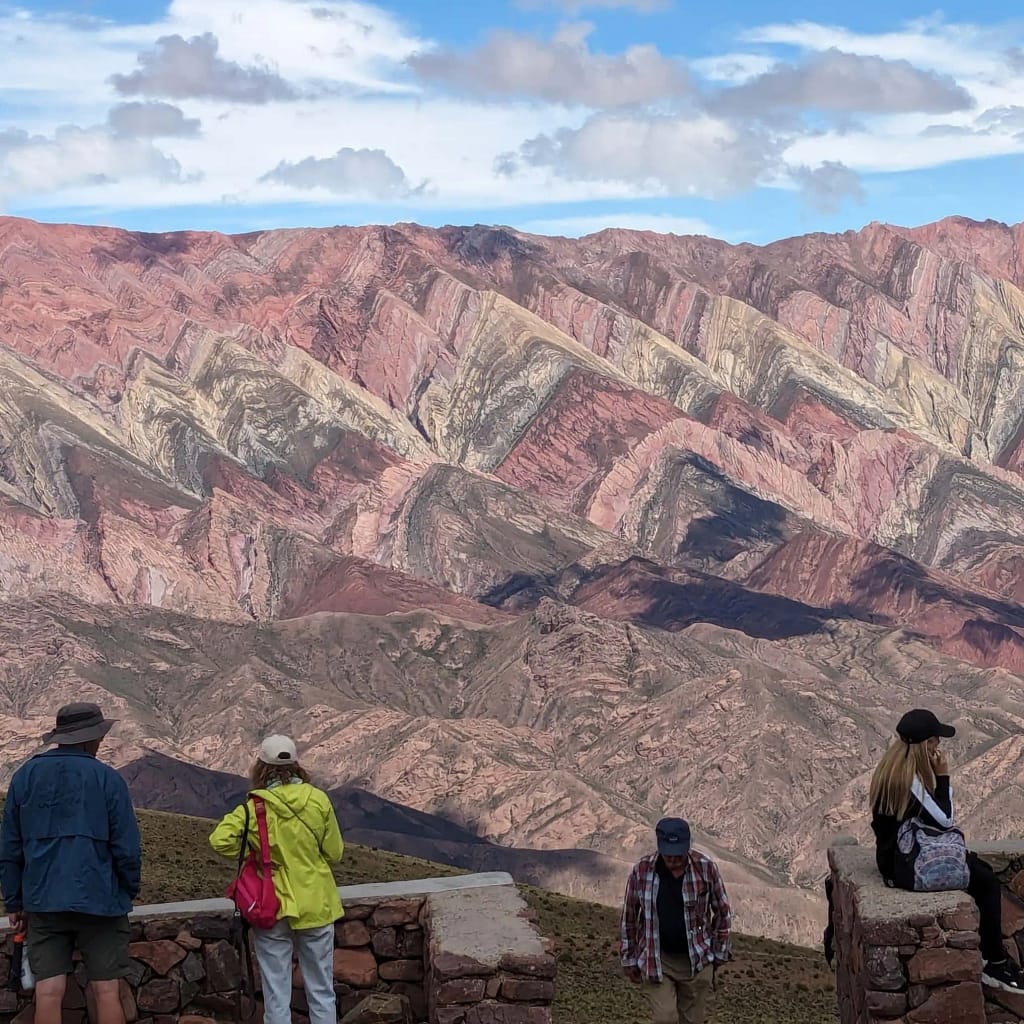 Vista del cerro de los siete colores, ubicado en Purmamarca, provincia de Jujuy, Región Noroeste, Argentina