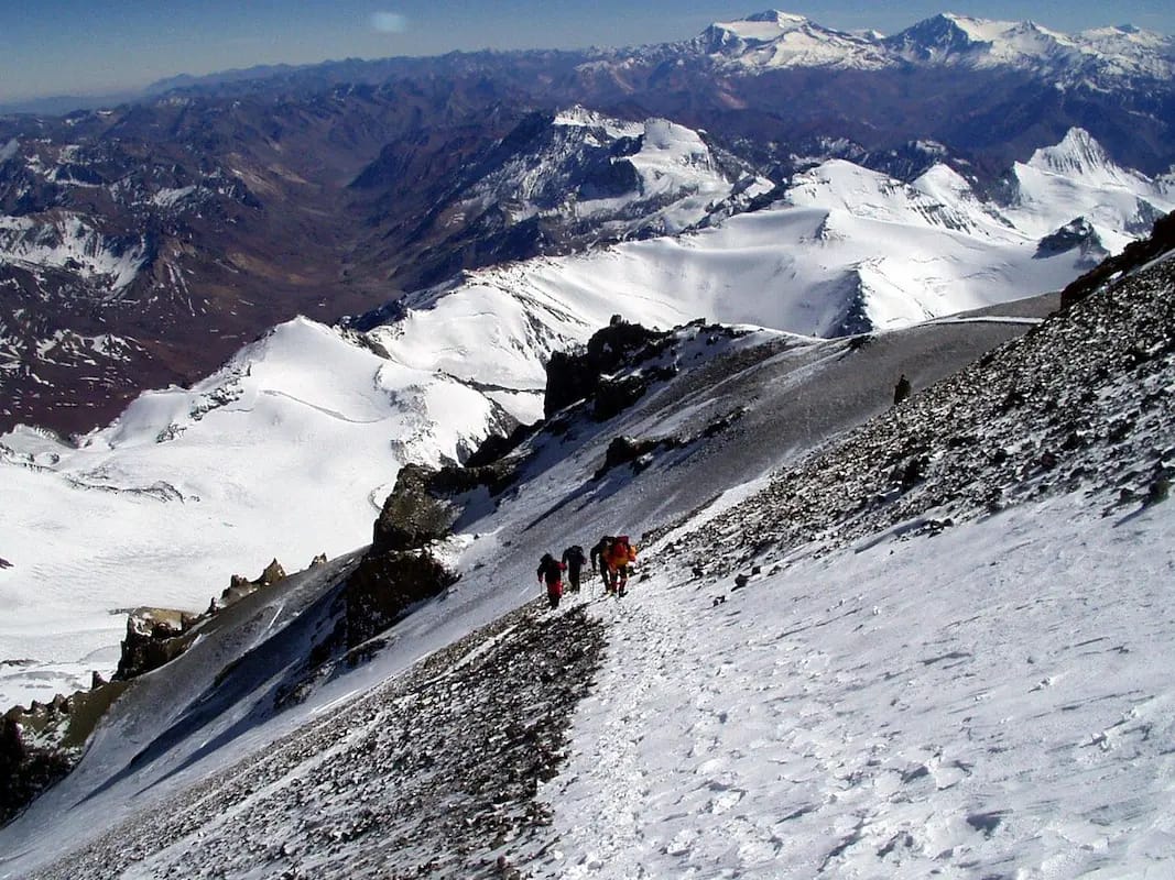 Trekking en Aconcagua nevado. Mendoza, Argentina. Trekking en Aconcagua nevado. Mendoza, Argentina.