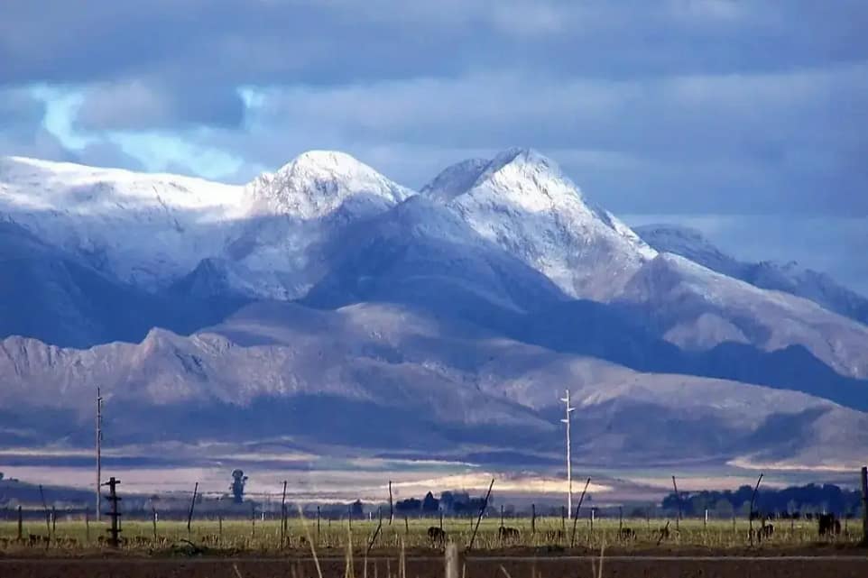 Nevadas en el cordón serrano. Sierra de la Ventana, provincia de Buenos Aires. Nevadas en el cordón serrano. Sierra de la Ventana, provincia de Buenos Aires, Región Buenos Aires, Argentina.