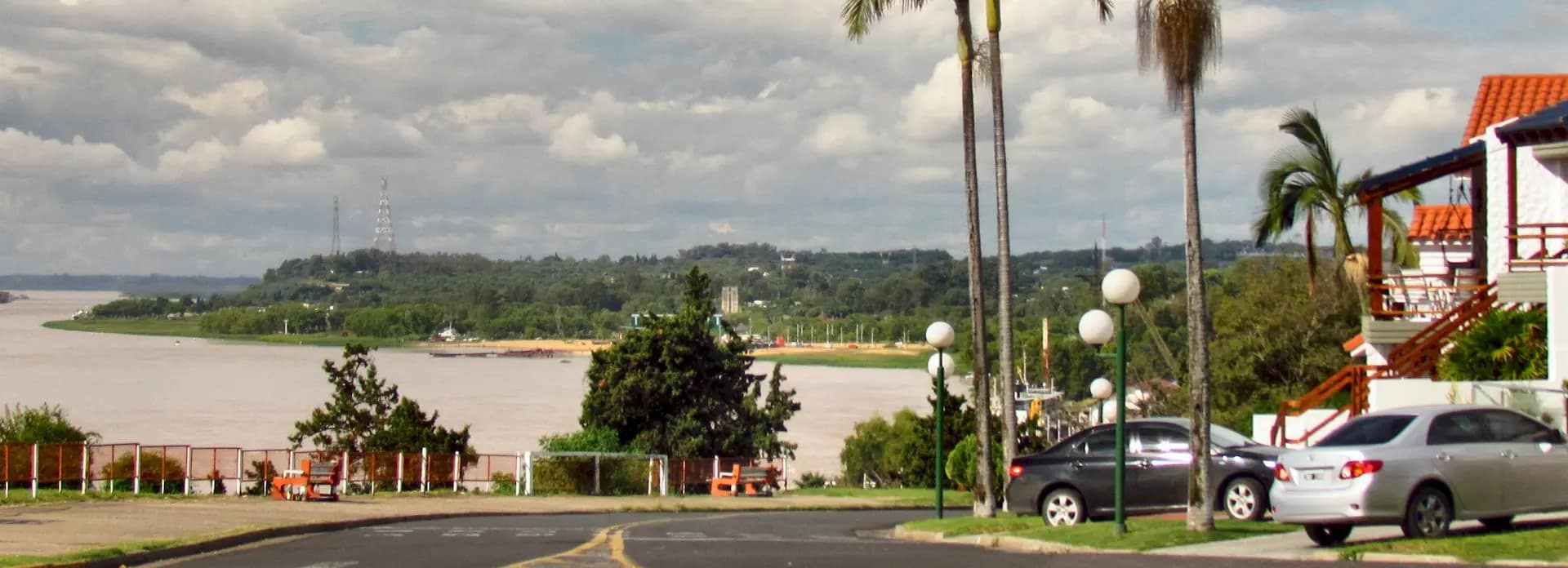 Paraná, Entre_Rios, Argentina. Vista panorámica del río Paraná desde los altos de la ciudad de Paraná, Entre Ríos, Argentina
