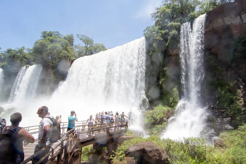 Cataratas del Iguazú desde el Lado Argentino. Impresionantes Cataratas del Iguazú desde el Lado Argentino.