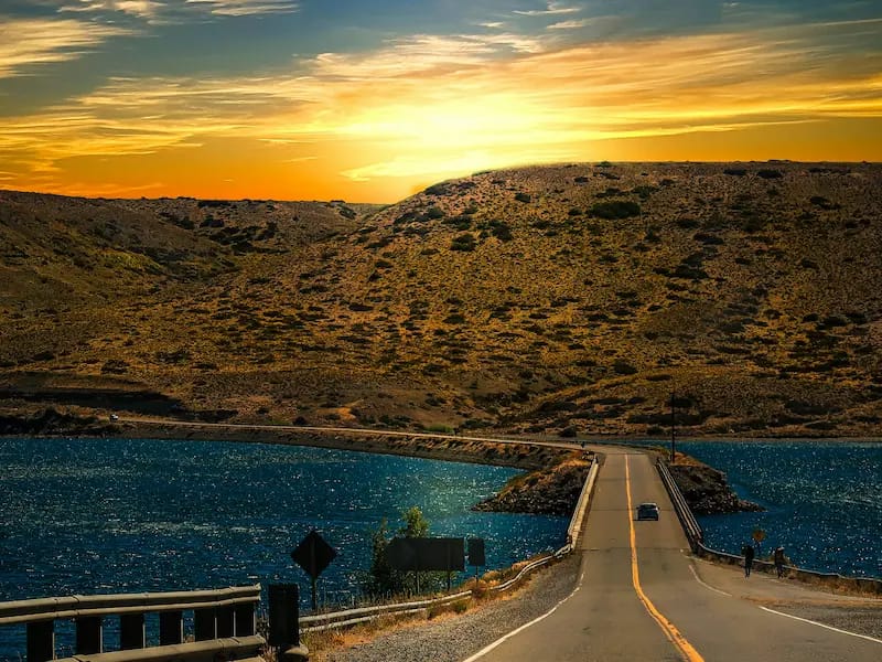 Puente sobre el río Collón Curá, provincia de Neuquén, Argentina Puente sobre el río Collón Curá, en la Ruta Nacional 237, provincia de Neuquén, Argentina